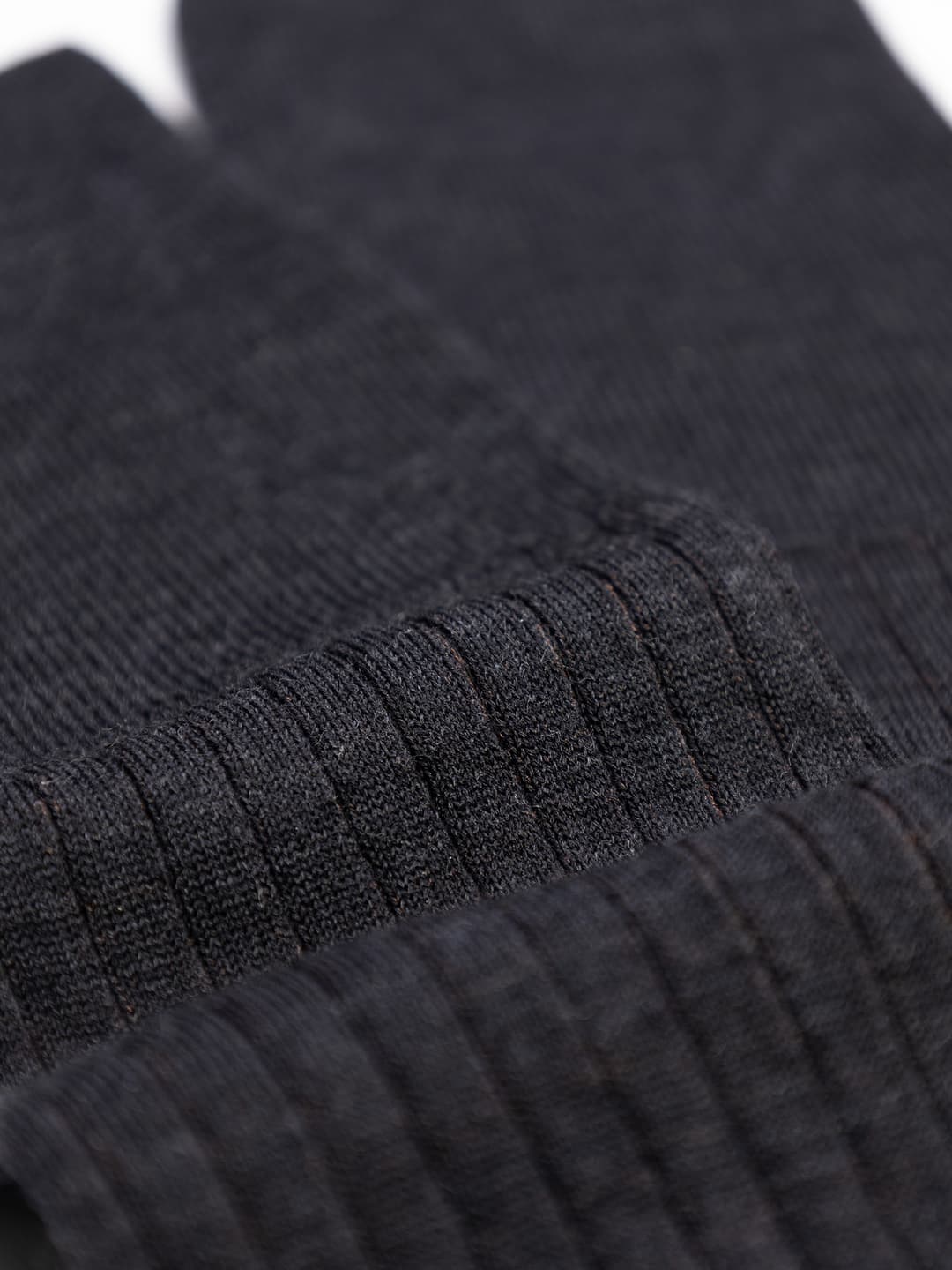 Fine wool Vanisè ribbed long socks