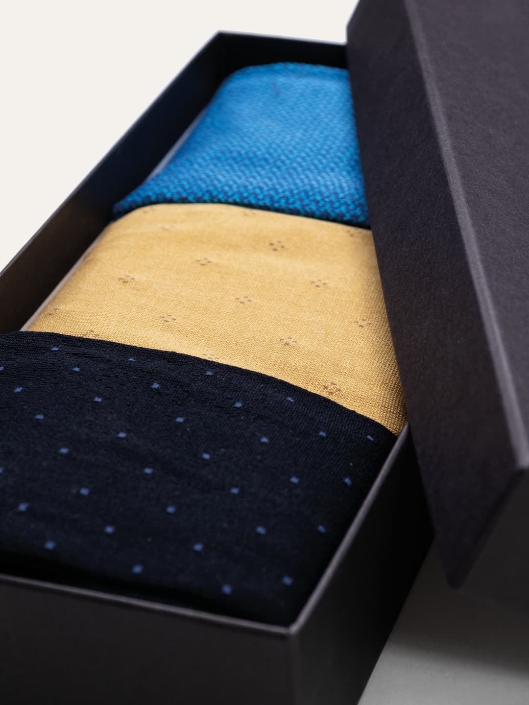 Gift Box with 3 Pairs of Patterned Fresh Cotton Socks