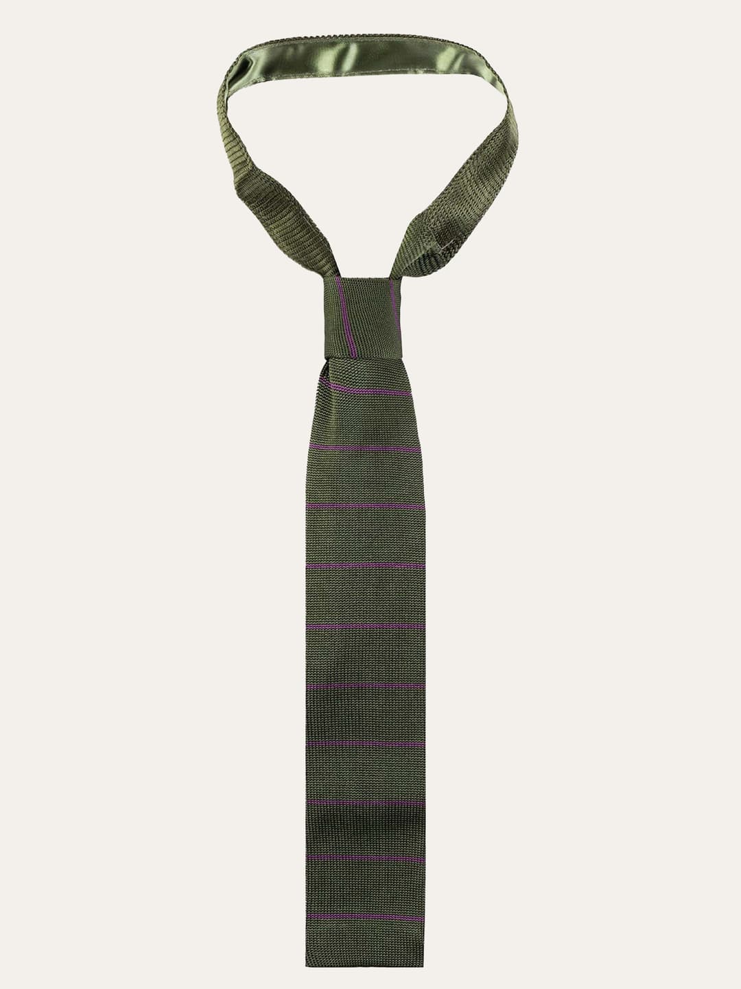 Men's Silk Tie with Stripe Pattern