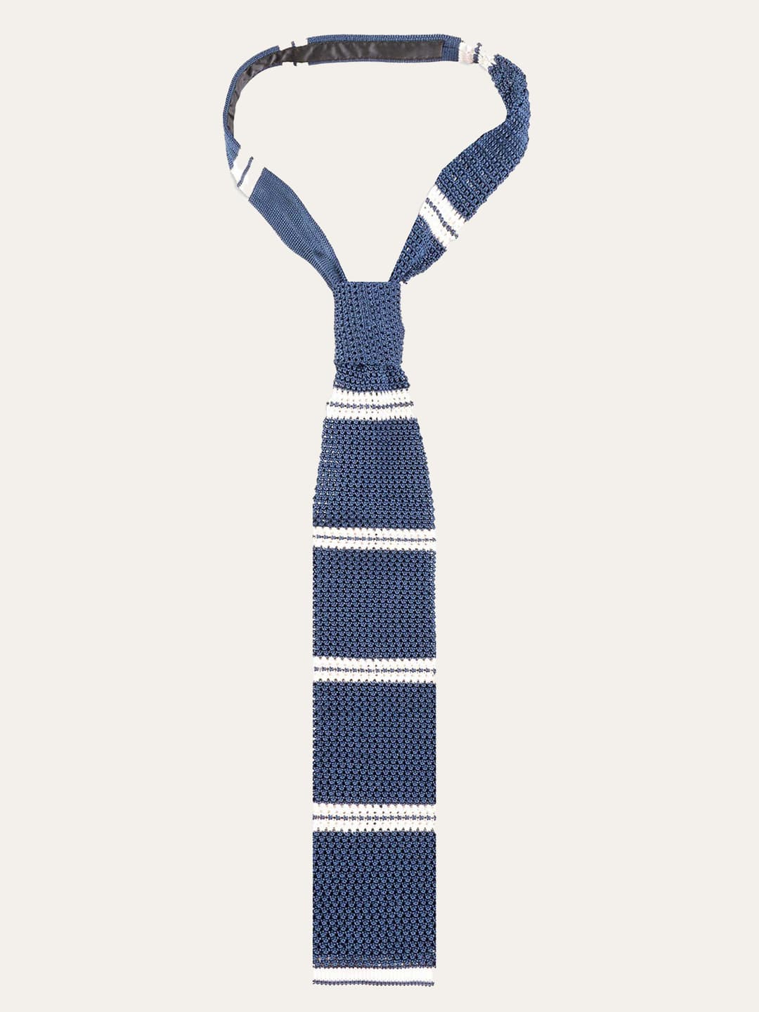 Men's Silk Tie with Striped Pattern
